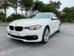 BMW 330i 2017 - Cần bán gấp - Xe full bảo dưỡng hãng