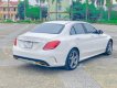 Mercedes-Benz C 250 2015 - Màu trắng, nội thất đỏ mận