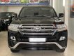 Toyota Land Cruiser 2019 - Màu đen, máy xăng