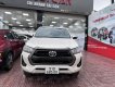 Toyota Hilux 2021 - Màu trắng, nhập khẩu, 730tr