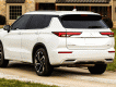 Mitsubishi Outlander 2022 - Sẵn xe giao ngay tháng 11 - Tặng gói BHVC - Giá hấp dẫn