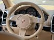 Porsche Cayenne 2013 - Màu xanh cavansite nội thất kem, xe còn rất mới