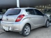 Hyundai i20 2011 - Xe màu bạc, xe nhập