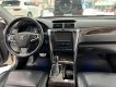 Toyota Camry 2.5Q 2017 - Cần bán lại xe Toyota Camry 2.5Q sản xuất năm 2017, màu vàng cát 