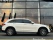 Mercedes-Benz GLC 200 2023 - Khuyến mãi giảm tiền - Tặng phụ kiện, bảo hiểm - Sẵn xe giao ngay