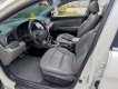 Hyundai Elantra 2018 - Xe màu trắng xe gia đình