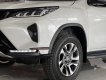 Toyota Fortuner 2022 - Màu trắng