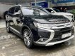 Mitsubishi Outlander 2018 - Màu đen, giá 675tr