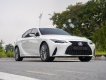 Lexus IS 300 2021 - Màu trắng, xe nhập