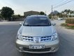 Nissan Grand livina 2011 - Màu vàng chính chủ