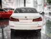 BMW 520i 2020 - Xe màu trắng