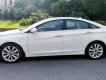 Hyundai Sonata 2010 - Màu trắng, xe nhập