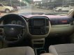 Ford Escape 2004 - 5 chỗ ngồi rộng rãi, gầm cao hai cầu điện phù hợp đi công trình và vùng cao