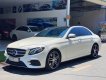 Mercedes-Benz E300 2016 - xe màu trắng