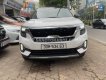 Kia Seltos 2022 - Màu trắng, nhập khẩu nguyên chiếc