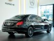 Mercedes-Benz C200 2020 - Màu đen, nội thất kem