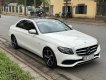 Mercedes-Benz E200 2019 - Màu trắng nội thất nâu