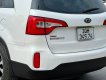 Kia Sorento 2016 - Xe màu trắng, giá chỉ 610 triệu