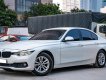 BMW 320i 2016 - Cần bán gấp xe gia đình, giá 840tr