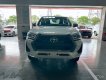 Toyota Hilux 2023 - Màu trắng giao ngay