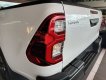Toyota Hilux 2023 - Màu trắng giao ngay