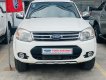 Ford Everest 2013 - Xe màu trắng