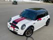 Mini Cooper 2006 - 1.6 nhập 2007 máy Turbo rất mạnh mẽ, ít hao xăng 9 lít/100km - Xe hai màu, full đồ chơi cao cấp