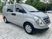 Hyundai Starex 2016 - Van 6 chỗ máy dầu số sàn sản xuất 2016 màu ghi bạc