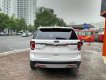 Ford Explorer 2016 - Màu trắng, nội thất kem