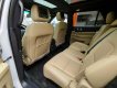 Ford Explorer 2016 - Màu trắng, nội thất kem