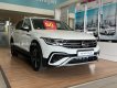 Volkswagen Tiguan Allspace Tiguan LuxuryS 2022 - Bán ô tô Volkswagen Tiguan LuxuryS nội thất đen năm 2023, xe nhập