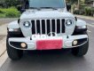 Jeep Gladiator  cần để lại xe  .GLADIATOR trắng . 2020 - cần để lại xe jeep .GLADIATOR trắng .