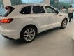 Volkswagen Touareg 2022 - Nam Thần Đường Phố