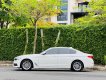 BMW 520i 2019 - Bán bmw 520i trắng kem model 2019 siêu lướt