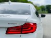 BMW 520i 2019 - Bán bmw 520i trắng kem model 2019 siêu lướt