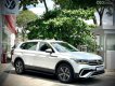 Volkswagen Tiguan facelift 2023 - TẶNG 150% TRƯỚC BẠ or TIỀN MẶT 300 TRIỆU VÀ GÓI PHỤ KIỆN NÂNG CẤP XE CHÍNH HÃNG GIÁ TỐT NHẤT MIỀN NAM LH NGAY 0979573796