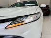 Toyota Camry 2021 - trắng, nội thất đen, odo 6000km, siêu lướt, còn bảo hành chính hãng