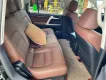 Toyota Land Cruiser 5.7V8 2016 - Bán Toyota Landcruiser 5.7V8 Bản Xuất Mỹ năm 2016 màu Đen nội thất nâu xe đăng ký một chủ tù đầu rất mới