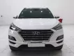 Hyundai Tucson 2.0 ATH 2020 - Cần bán lại xe Hyundai Tucson 2.0 ATH đời 2020, màu trắng, xe gia đình chuẩn km