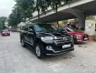 Toyota Land Cruiser LC200 2016 - Bán Toyota Land Cruiser LC200 ( VX 4.6V8 ) Màu đen nội thất kem. Năm sản xuất 2016 xe đăng ký cá nhân sử dụng