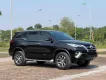 Toyota Fortuner 2019 - Chính chủ bán xe Toyota Fortuner 4x4 máy xăng sản xuất 2019 nhập khẩu.