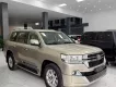 Toyota Land Cruiser 4.6 V8 2016 - Bán Toyota Land Cruiser 4.6 V8 2016, màu vàng cát cực đẹp.