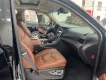 Cadillac Escalade 2016 - Cadilac Escalade màu đen nội thất nâu xe sản xuất năm 2016 chủ xe đi rất giử xe