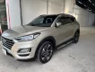 Hyundai Tucson 2020 - Hyundai Tucson 1.6 Turbo 2020, Giá bán: 696 triệu (có bớt Lộc), Ghi Vàng, nội thất Kem.