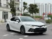 Toyota Camry 2022 - Đẹp xuất sắc Camry 2.5Q/SX 2022, đăng ký 2023, 1 chủ sd, xuất hóa đơn 500 triệu.