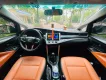 Toyota Innova 2.5E 2020 - Tôi cần bán chiếc xe ô tô Toyota Innova 2.0E màu xám vàng 2020