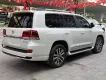 Toyota Land Cruiser 5.7 nhập Mỹ 2016 - Toyota Land Cruiser 5.7 nhập Mỹ, sản xuất 2016. Xe siêu đẹp.