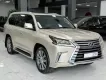 Lexus LX 570 2016 - Bán Lexus LX570 sản xuất 2016, màu vàng cát cực đẹp.