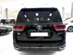 Toyota Land Cruiser LC300 2024 - Bán Land Cruiser LC300 sản xuất 2024, lên full bodykit Trung Đông.