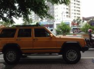 Jeep Cherokee 1998 - Cần bán xe cũ Jeep Cherokee năm 1998, màu vàng, nhập khẩu chính hãng, giá 135tr giá 135 triệu tại Tp.HCM